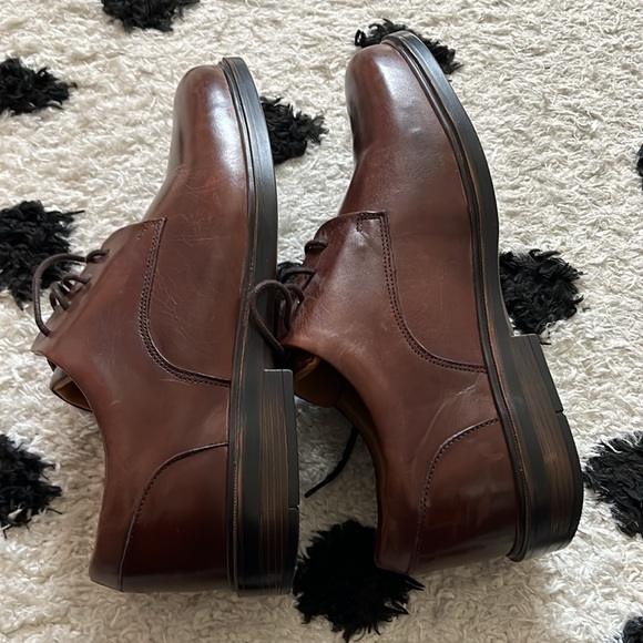 Viktor 9.5 Men's Brown Leather Dress Shoes - Picture 7 of 12